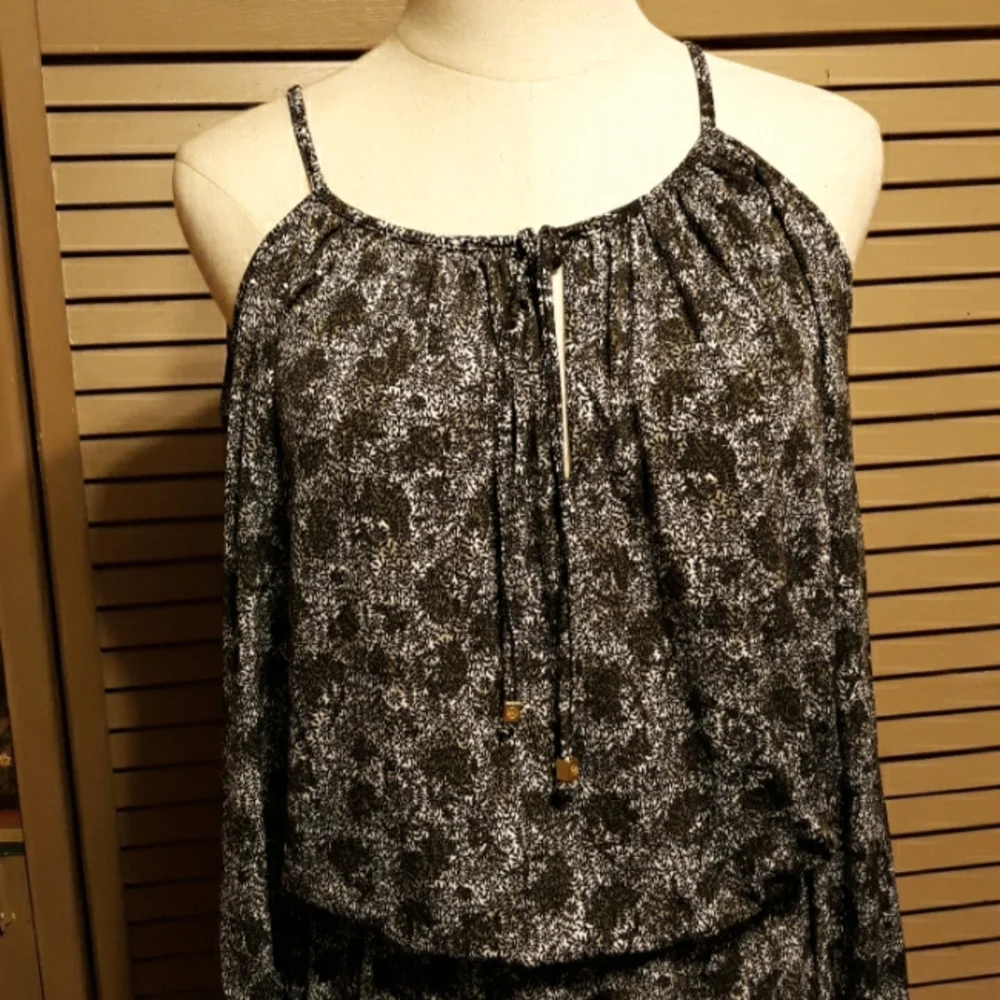 Micheal Kors dress - Picture 2 of 8